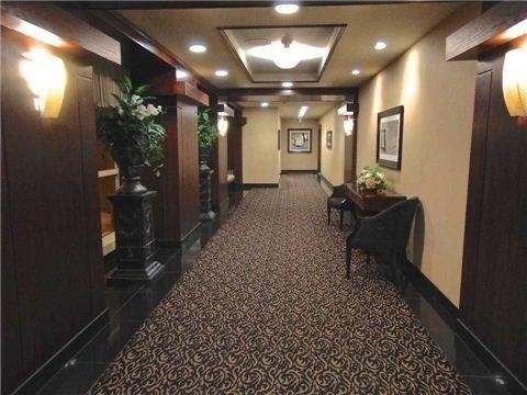 303 - 101 Subway Cres, Condo with 2 bedrooms, 2 bathrooms and 1 parking in Toronto ON | Image 11