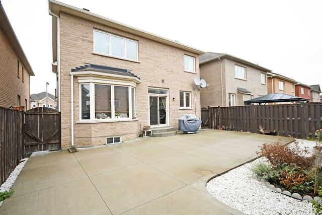 394 Sunny Meadow Blvd E, House detached with 4 bedrooms, 4 bathrooms and 6 parking in Brampton ON | Image 26