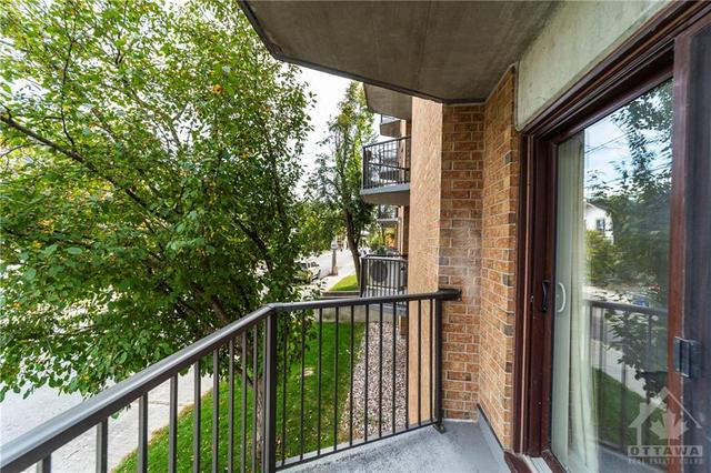 203 - 50 Burnside Avenue, Condo with 2 bedrooms, 2 bathrooms and 1 parking in Ottawa ON | Image 17
