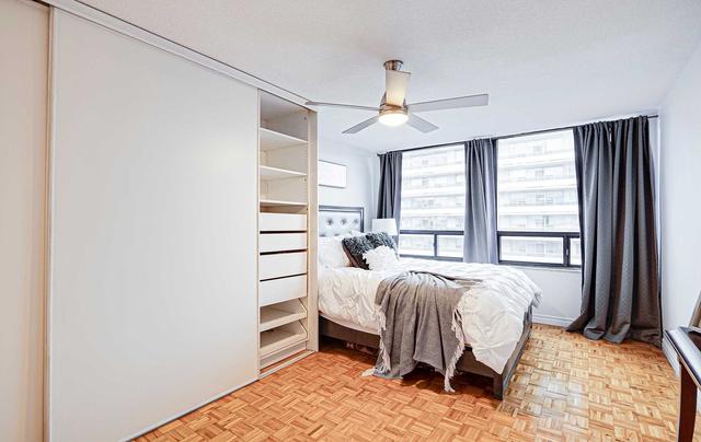 805 - 22 Shallmar Blvd, Condo with 1 bedrooms, 1 bathrooms and 1 parking in Toronto ON | Image 15