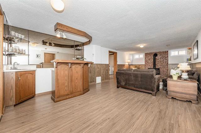 48 Paul Ave, House detached with 2 bedrooms, 2 bathrooms and 3 parking in Guelph ON | Image 21