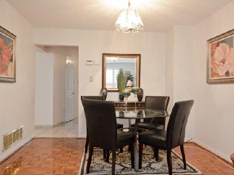 80 Lansbury Dr, House detached with 4 bedrooms, 4 bathrooms and 5 parking in Toronto ON | Image 4