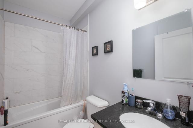 105 - 501 Frontenac St, Condo with 3 bedrooms, 1 bathrooms and 0 parking in Kingston ON | Image 7