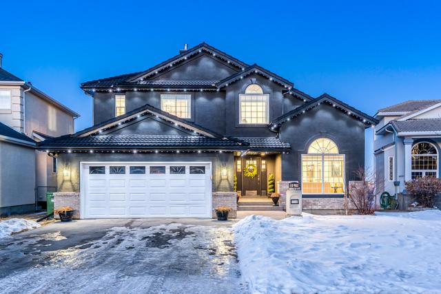 258 Diamond Drive Se, House detached with 4 bedrooms, 3 bathrooms and 4 parking in Calgary AB | Image 2