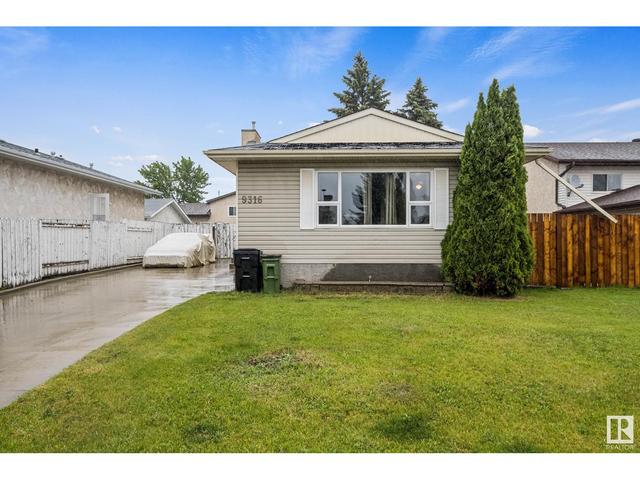 9316 177 Av Nw, House detached with 4 bedrooms, 2 bathrooms and null parking in Edmonton AB | Card Image