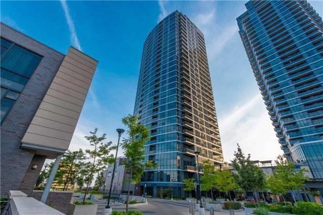 811 - 9 Valhalla Inn Rd, Condo with 2 bedrooms, 1 bathrooms and 1 parking in Toronto ON | Image 1