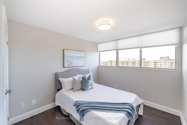 ph1 - 3695 Kaneff Cres, Condo with 3 bedrooms, 2 bathrooms and 2 parking in Mississauga ON | Image 16