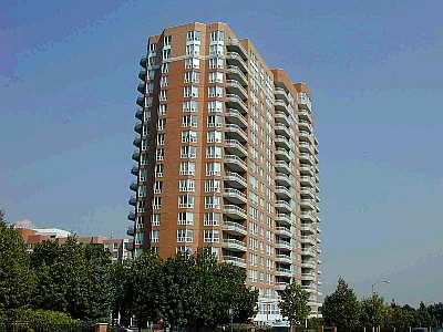 810 - 410 Mclevin Ave, Condo with 2 bedrooms, 2 bathrooms and 1 parking in Toronto ON | Image 1