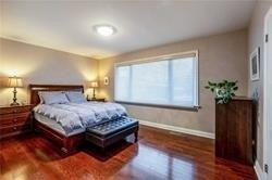 101 Lloyd Manor Rd, House detached with 3 bedrooms, 3 bathrooms and 6 parking in Toronto ON | Image 7
