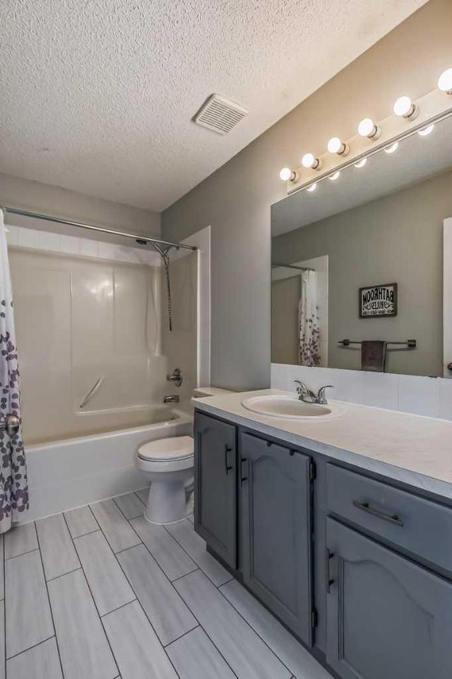 214 Mt Douglas Manor Se, Home with 3 bedrooms, 1 bathrooms and 2 parking in Calgary AB | Image 33