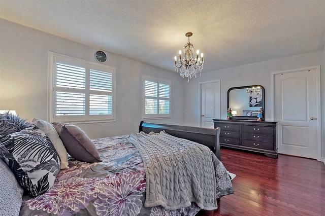 6 Howlett Cres, House detached with 4 bedrooms, 4 bathrooms and 4 parking in Ajax ON | Image 15