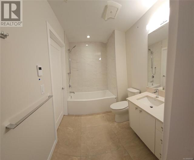 Bathroom from primary bedroom | Image 10