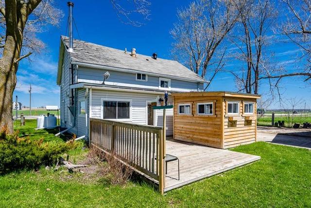 3825 Highway 26, House detached with 3 bedrooms, 2 bathrooms and 8 parking in Springwater ON | Image 22