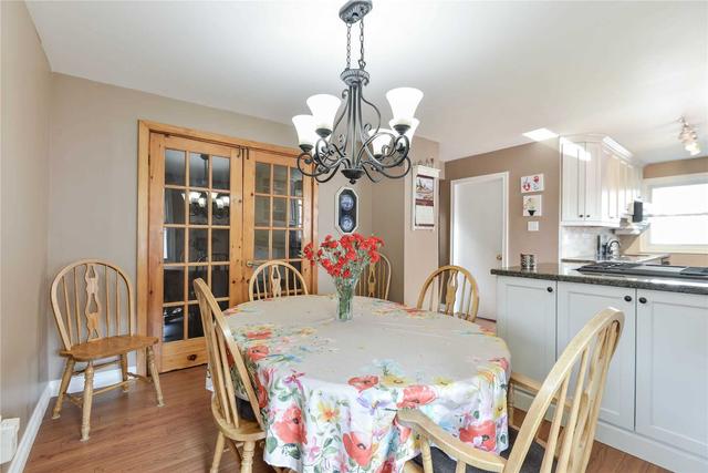 7186 Lancaster Ave, House detached with 3 bedrooms, 2 bathrooms and 5 parking in Mississauga ON | Image 4