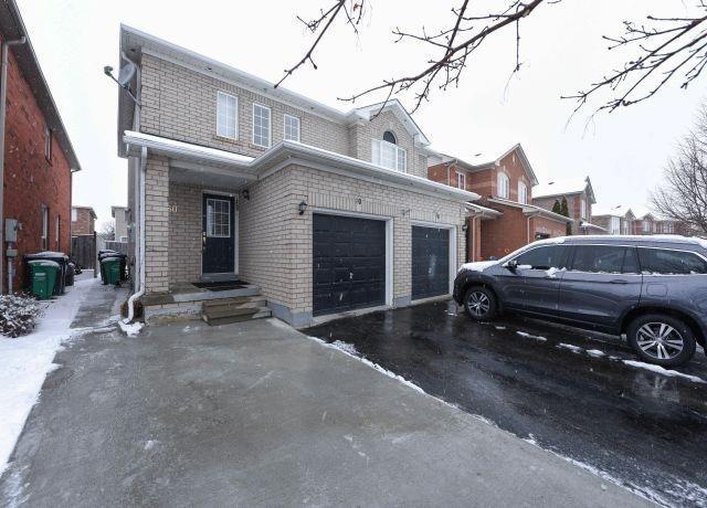 80 Lake Louise Dr, House semidetached with 3 bedrooms, 2 bathrooms and 3 parking in Brampton ON | Image 1