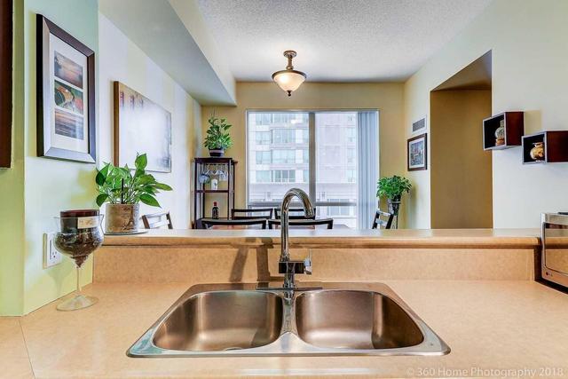 Th306 - 36 Lee Centre Dr, Townhouse with 2 bedrooms, 2 bathrooms and 1 parking in Toronto ON | Image 12