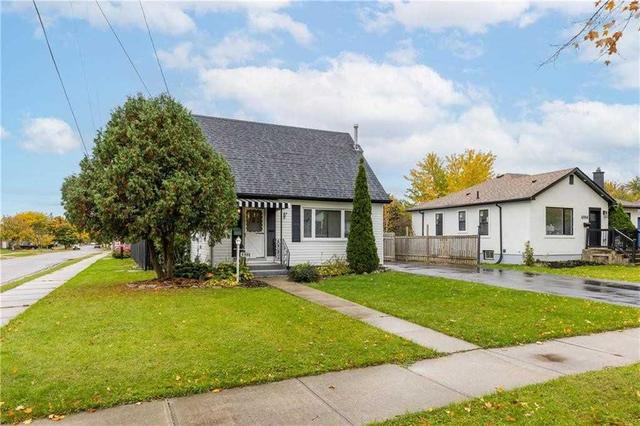 6984 Margaret St, House detached with 3 bedrooms, 2 bathrooms and 7 parking in Niagara Falls ON | Image 1