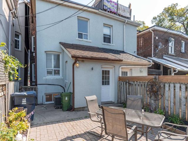 704 Dufferin St, House semidetached with 4 bedrooms, 4 bathrooms and 0 parking in Toronto ON | Image 31
