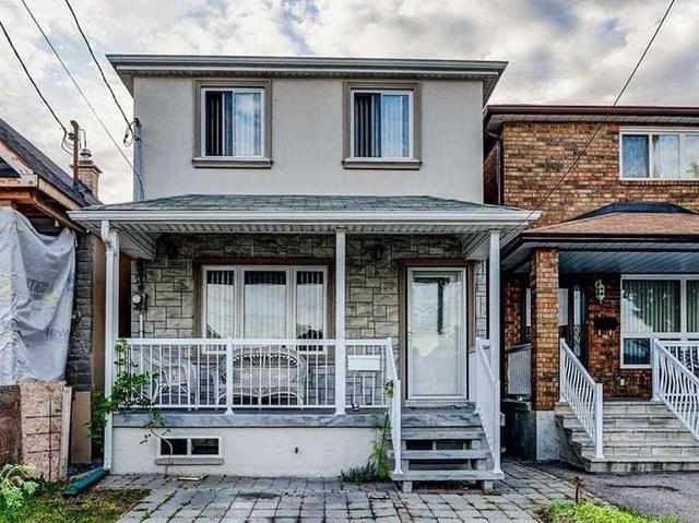 30 Avon Ave, House detached with 3 bedrooms, 4 bathrooms and 1 parking in Toronto ON | Image 1