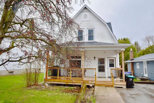 36 Harriet St, House detached with 3 bedrooms, 2 bathrooms and 2 parking in Penetanguishene ON | Image 12