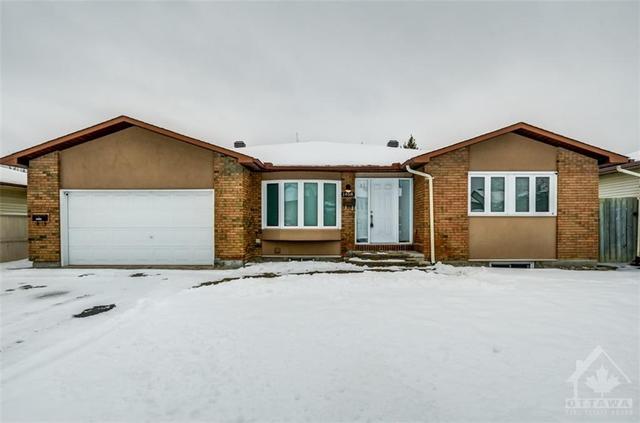 1468 Bortolotti Crescent, House detached with 4 bedrooms, 2 bathrooms and 6 parking in Ottawa ON | Image 1