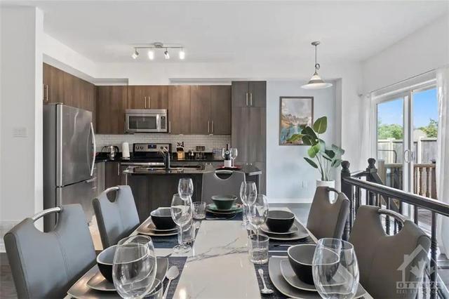 11 Dundalk Private, Townhouse with 3 bedrooms, 3 bathrooms and 1 parking in Ottawa ON | Image 5
