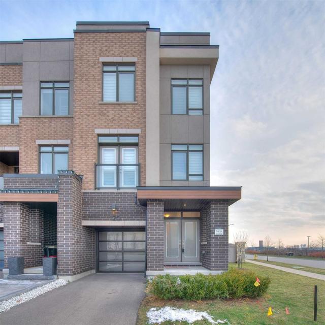 120 Salterton Circ, House attached with 4 bedrooms, 5 bathrooms and 2 parking in Vaughan ON | Card Image