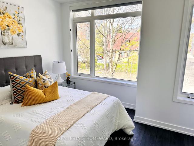 17 St. Bartholomew St, Townhouse with 3 bedrooms, 3 bathrooms and 1 parking in Toronto ON | Image 5