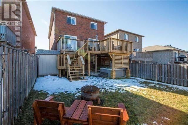 26 Glenhill Dr, House detached with 4 bedrooms, 4 bathrooms and 3 parking in Barrie ON | Image 10