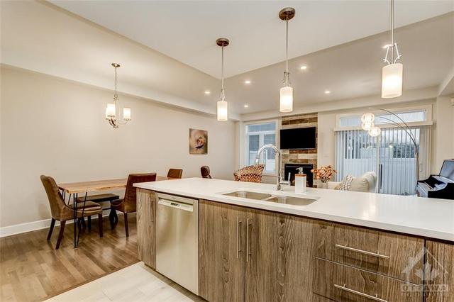 1006 Shefford Road, Townhouse with 4 bedrooms, 4 bathrooms and 2 parking in Ottawa ON | Image 14