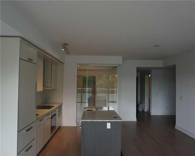 415 - 3018 Yonge St, Condo with 2 bedrooms, 2 bathrooms and 1 parking in Toronto ON | Image 4