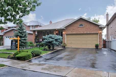 148 Castlehill Rd, House detached with 3 bedrooms, 3 bathrooms and 4 parking in Vaughan ON | Image 1