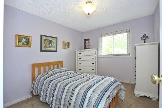 80 Chatfield Dr, House detached with 3 bedrooms, 2 bathrooms and 2 parking in Ajax ON | Image 12
