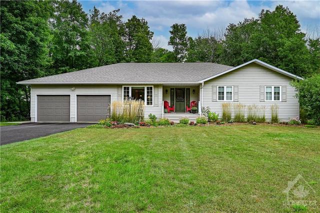 1 South Point Drive, House detached with 3 bedrooms, 2 bathrooms and 6 parking in Rideau Lakes ON | Image 1