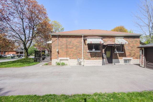 101 Hungerford Rd, House detached with 2 bedrooms, 1 bathrooms and 4 parking in Cambridge ON | Image 23
