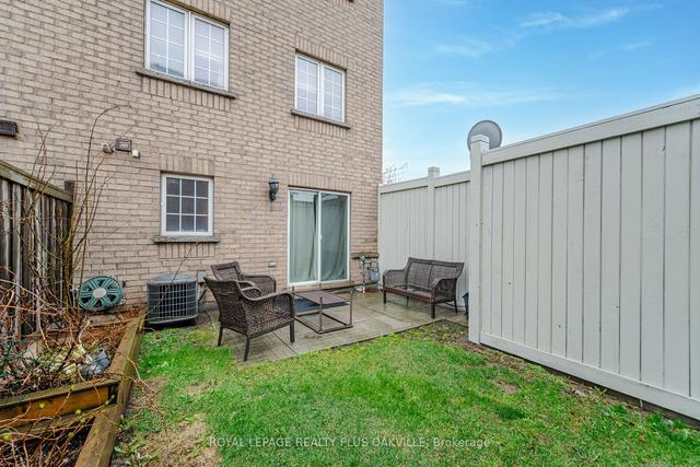 42 - 470 Beach Blvd, Townhouse with 3 bedrooms, 3 bathrooms and 2 parking in Hamilton ON | Image 30