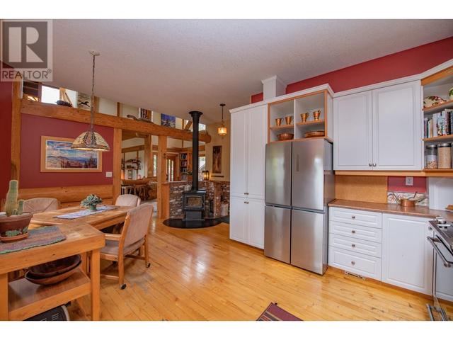 1195 & 1153 Sugar Lake Road, House detached with 2 bedrooms, 2 bathrooms and 25 parking in North Okanagan E BC | Image 22
