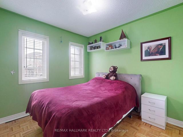 19 Rusty Tr, House detached with 3 bedrooms, 4 bathrooms and 5 parking in Vaughan ON | Image 13