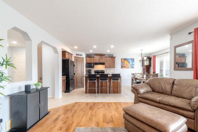 717 Cranston Drive Se, House detached with 4 bedrooms, 3 bathrooms and 4 parking in Calgary AB | Image 11
