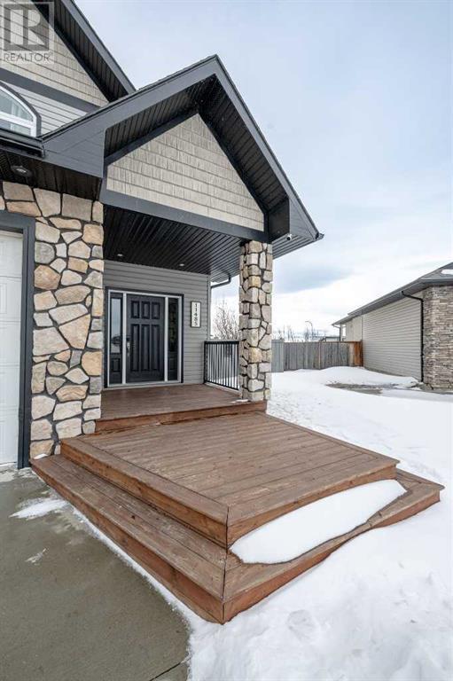 11485 69 Avenue, House detached with 6 bedrooms, 3 bathrooms and 4 parking in Grande Prairie AB | Image 2