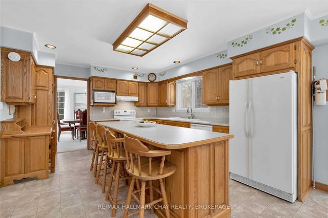 712 Mt St Louis Rd W, House detached with 3 bedrooms, 3 bathrooms and 11 parking in Oro Medonte ON | Image 39