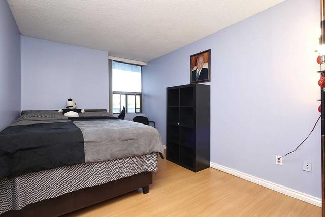 102 - 45 Sunrise Ave, Condo with 3 bedrooms, 2 bathrooms and 1 parking in Toronto ON | Image 9