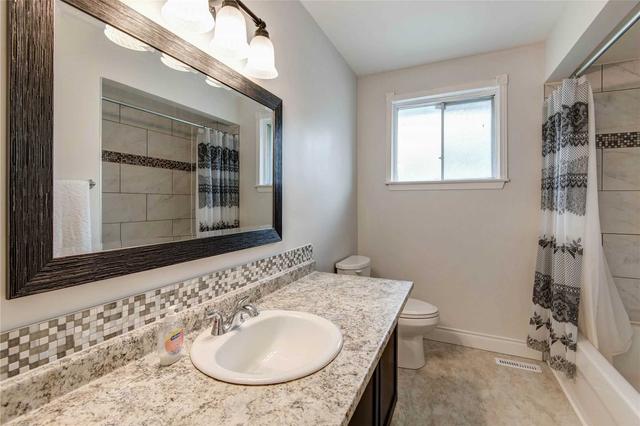 2466 Exeter Cres, House detached with 3 bedrooms, 2 bathrooms and 4 parking in Burlington ON | Image 11