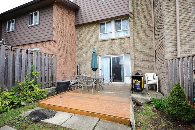 101 - 405 Hyacinthe Blvd, Townhouse with 4 bedrooms, 2 bathrooms and 1 parking in Mississauga ON | Image 17
