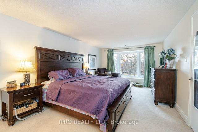11 Oakington Pl, House detached with 4 bedrooms, 4 bathrooms and 4 parking in Mississauga ON | Image 13