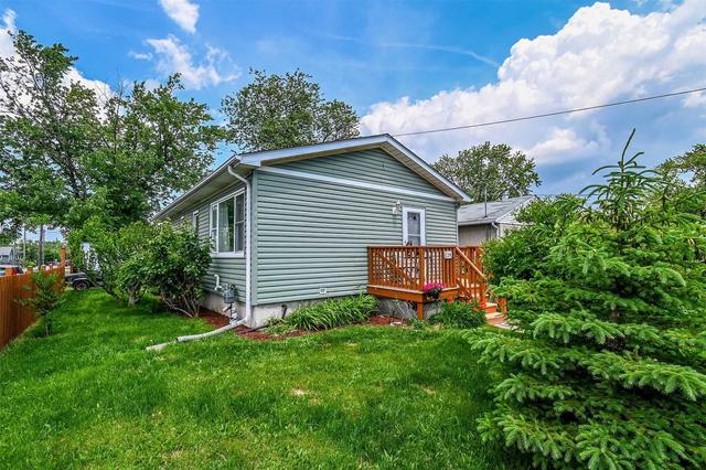 29 Warren Rd, House detached with 3 bedrooms, 1 bathrooms and 3 parking in St. Catharines ON | Image 24