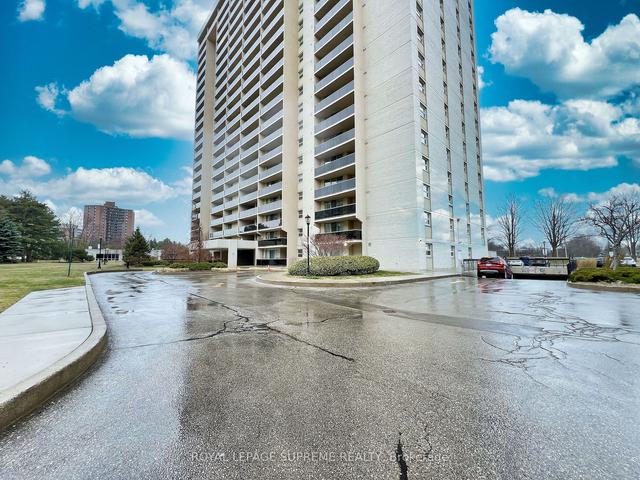 205 - 299 Mill Road Rd, Condo with 3 bedrooms, 2 bathrooms and 1 parking in Toronto ON | Image 1