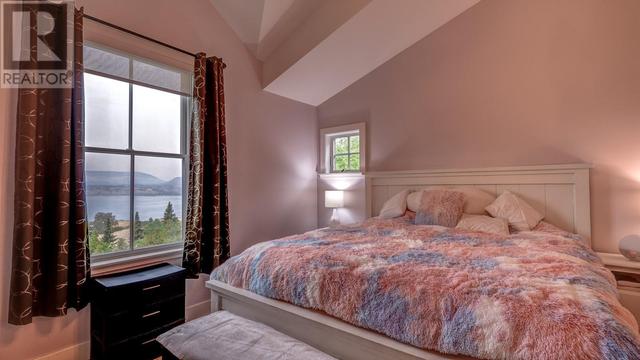 2020 Naramata Road, House detached with 4 bedrooms, 3 bathrooms and 2 parking in Penticton BC | Image 10