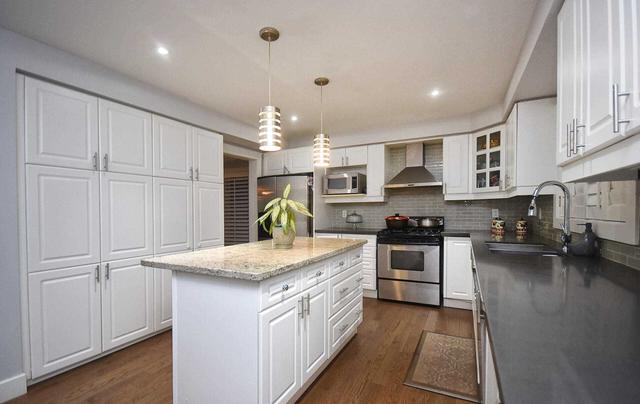 10 Mcalpine Ave, House detached with 4 bedrooms, 5 bathrooms and 4 parking in Ajax ON | Image 7