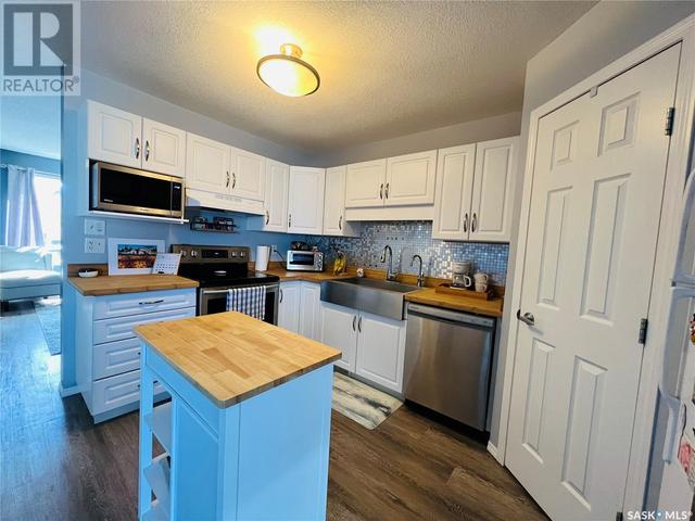 103 - 503 Colonel Otter Drive, House attached with 3 bedrooms, 2 bathrooms and null parking in Swift Current SK | Image 8